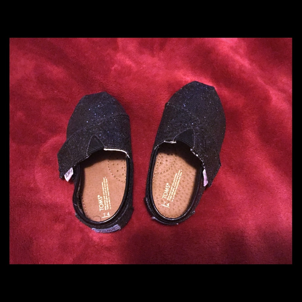 TOMS Baby/Walker Shoes